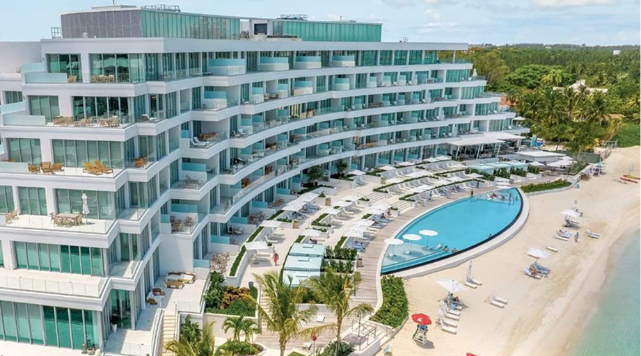 Hotel Tropical Daisy